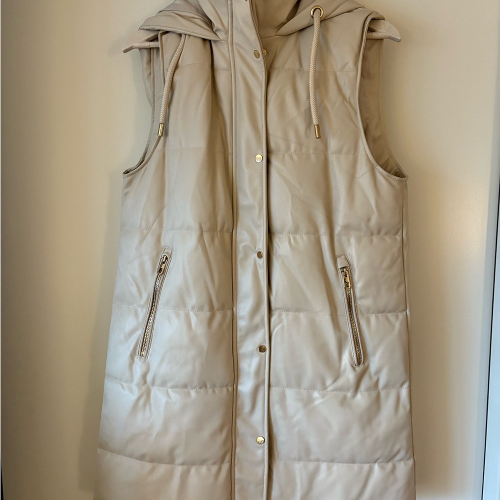 Zara Cream Hooded Puffer Vest